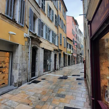 T2 - Centre - Coeur De *